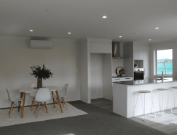 karaka-pines-papamoa-two-bedroom-villa-berkely-kitchen